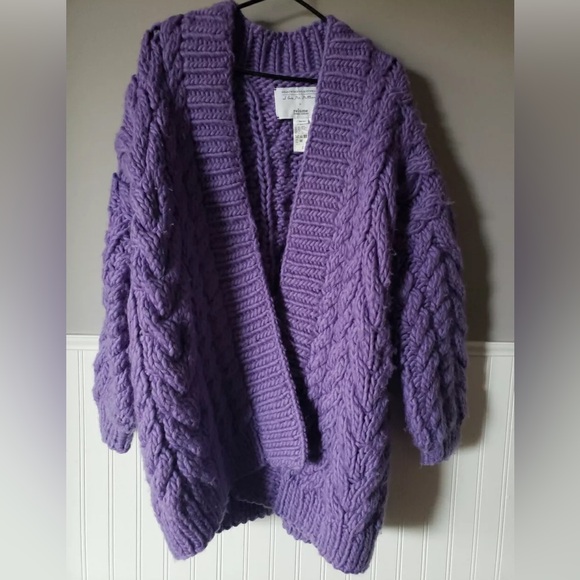 I LOVE MR MITTENS purple gorgeous thick soft wool cable knit cardigan - Picture 3 of 10